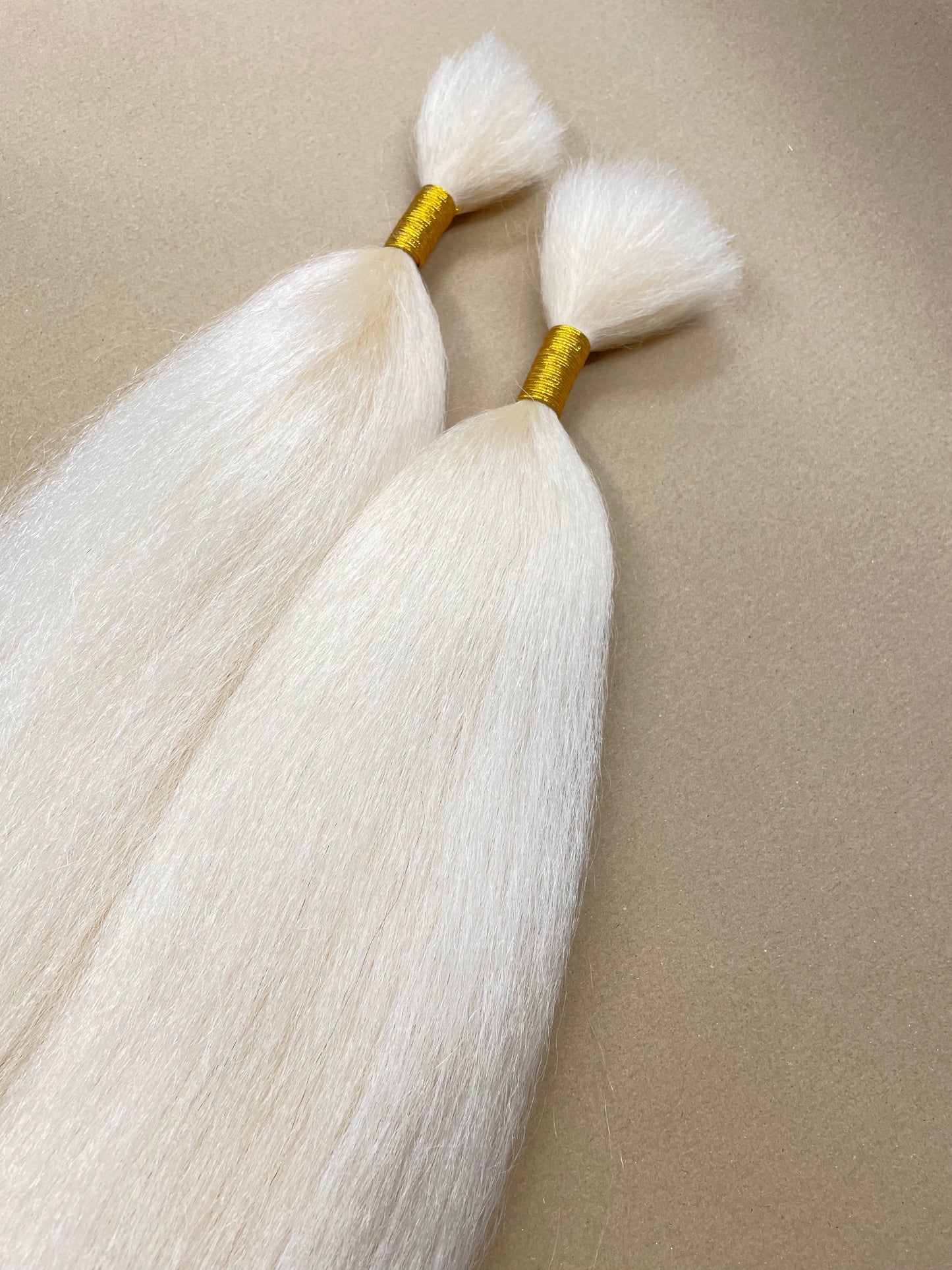 854 Special Order Creamy White Tail Yak - Super Long - 99 gram bundle