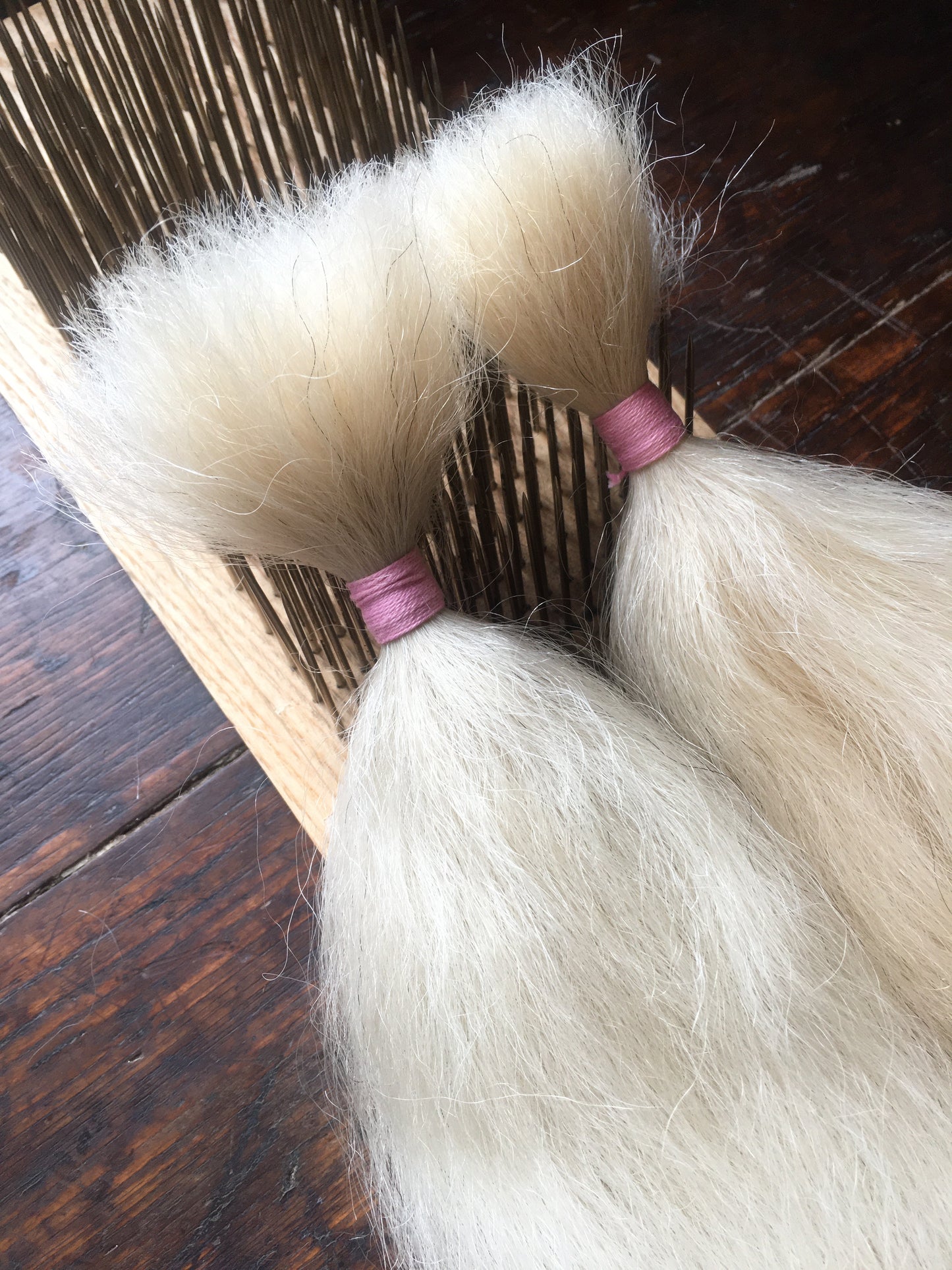 862  Soft Washed Natural Creamy White Belly Yak - Various Lengths - 30 Gram Bundle