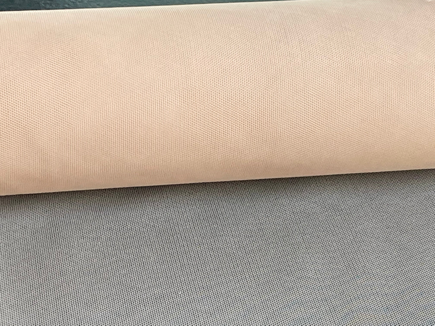 910 Terylene Toupee Net in Light Blonde with a Standard Finish