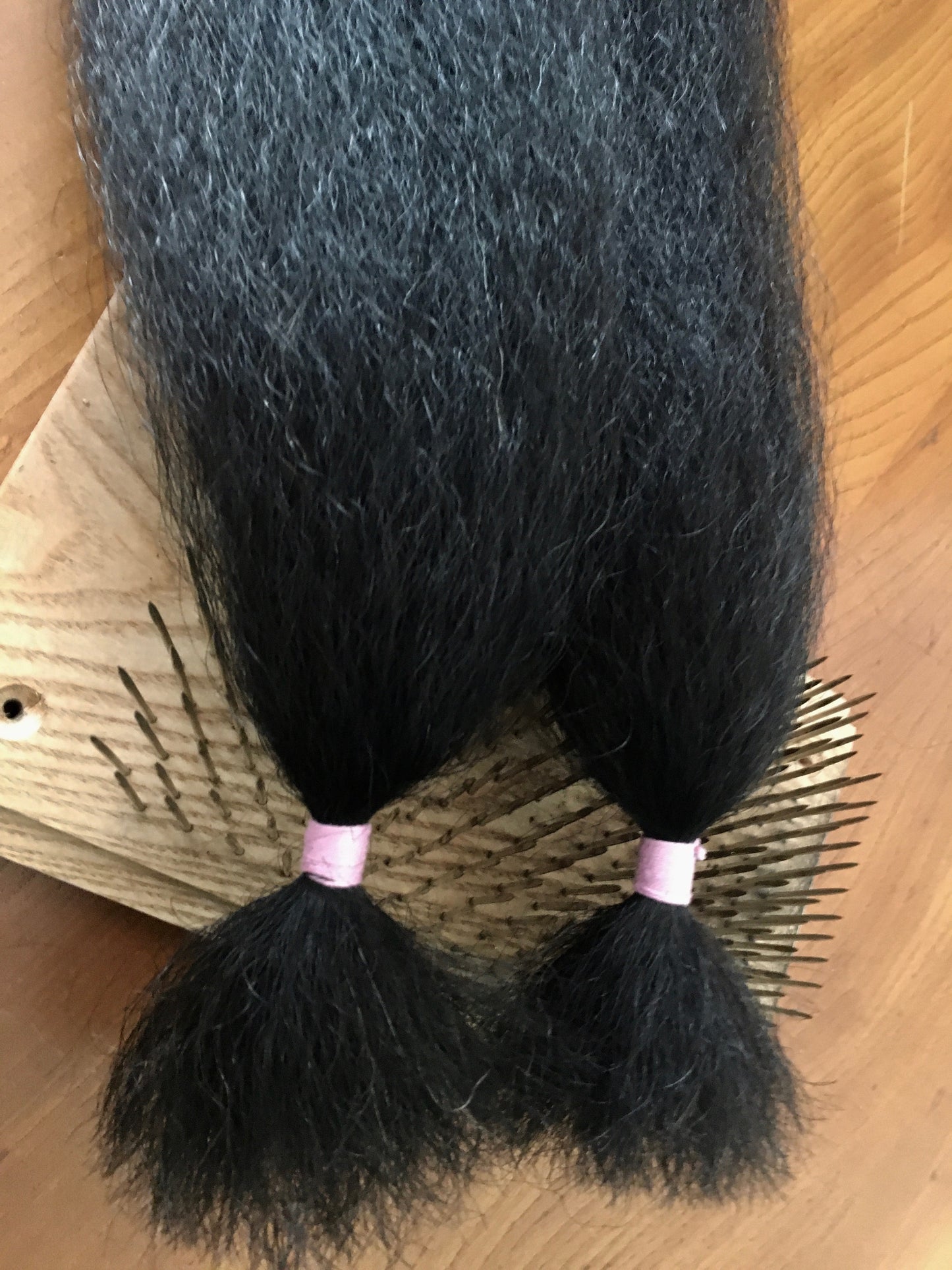 850  Washed Natural Black Tail yak - Various Lengths - 30 Gram Bundles
